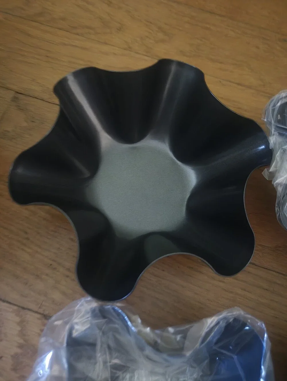 Set of 4 Black Metal Fluted Tortilla Molds